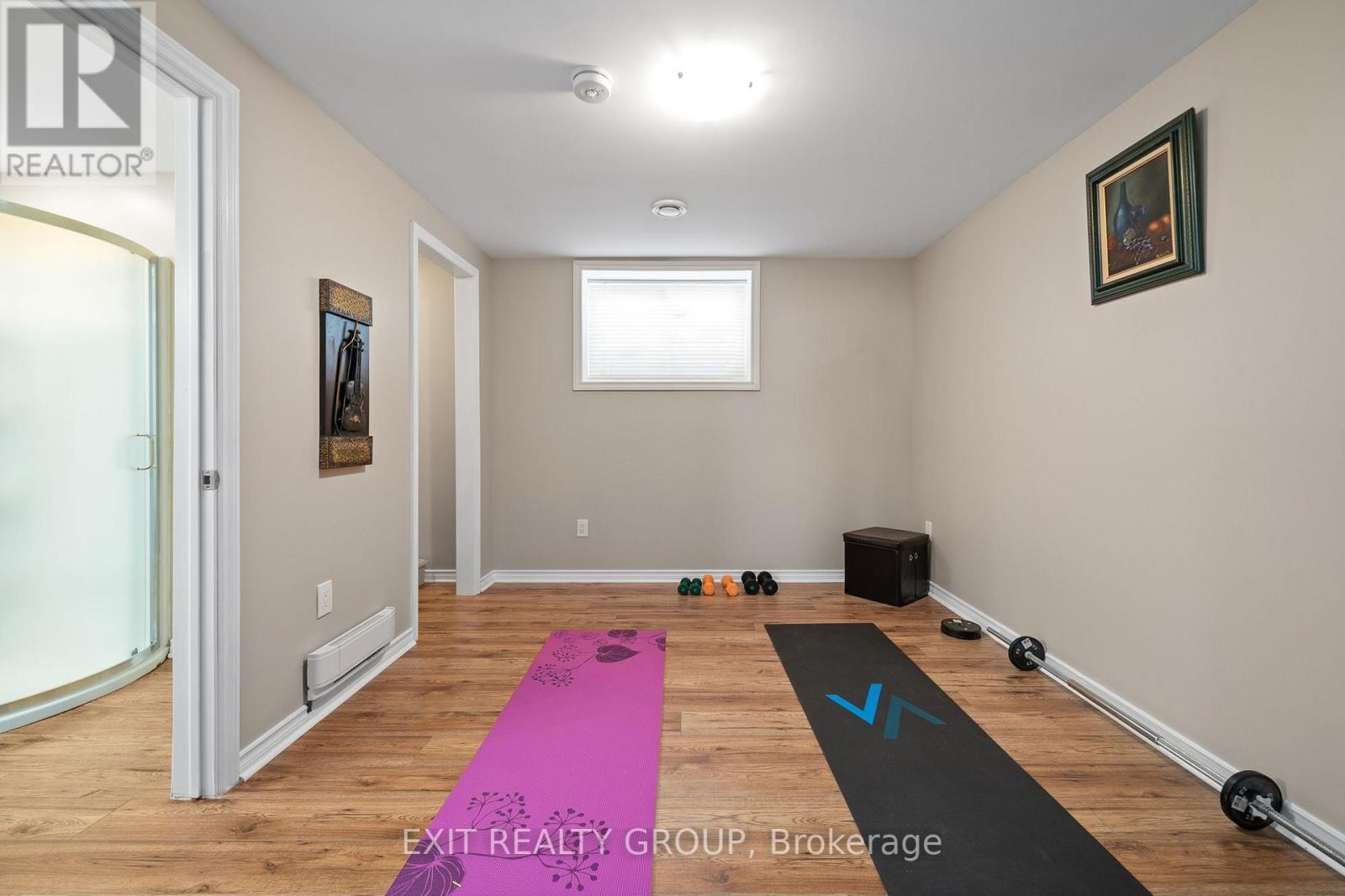 41 DORCHESTER DR