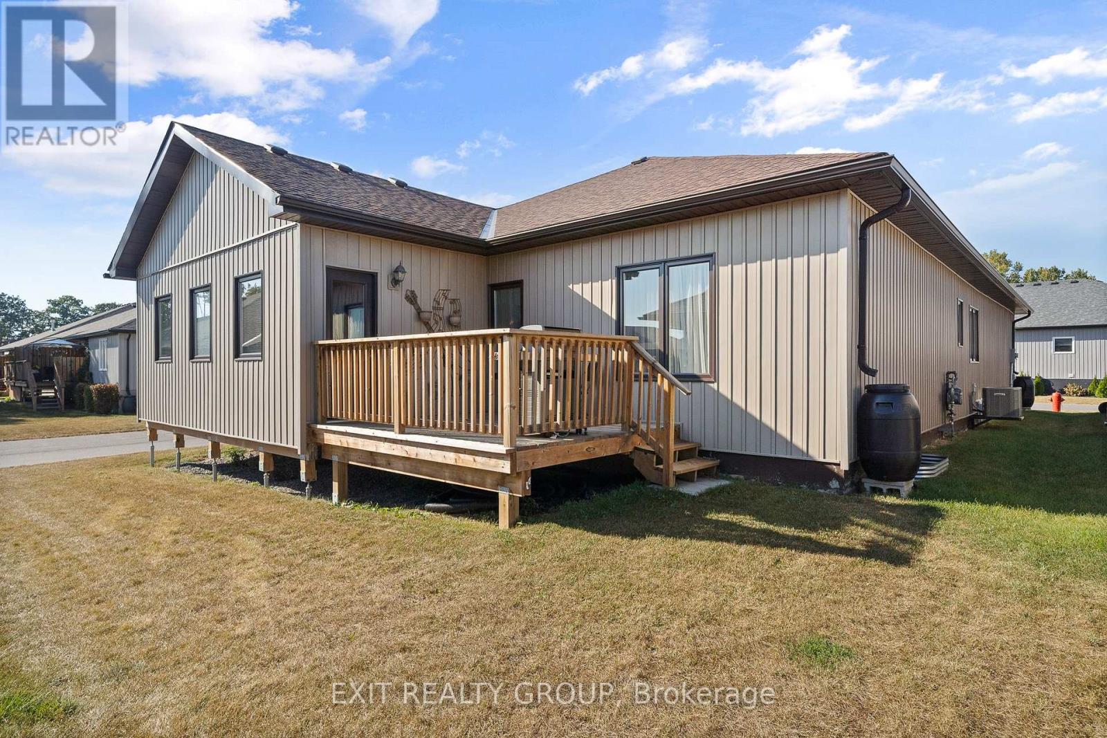 41 DORCHESTER DR