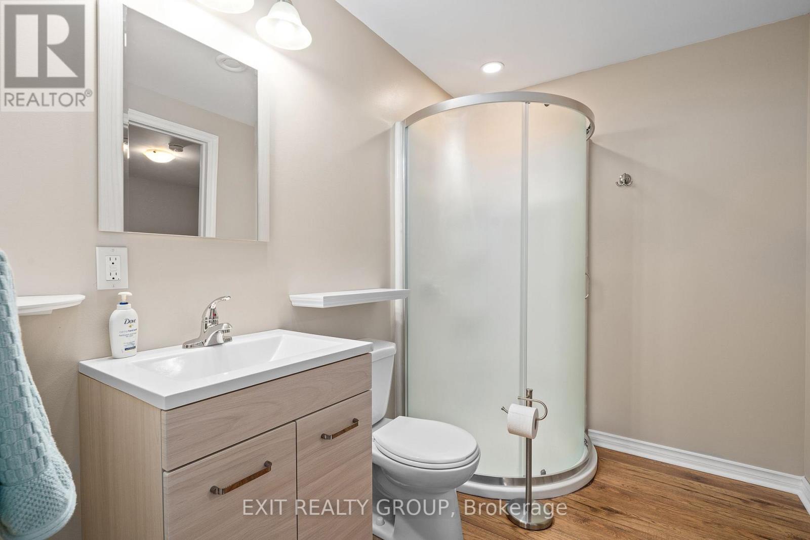 41 DORCHESTER DR