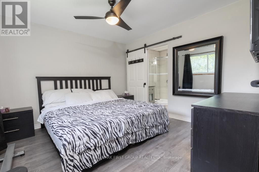 8 MCCABE ST W