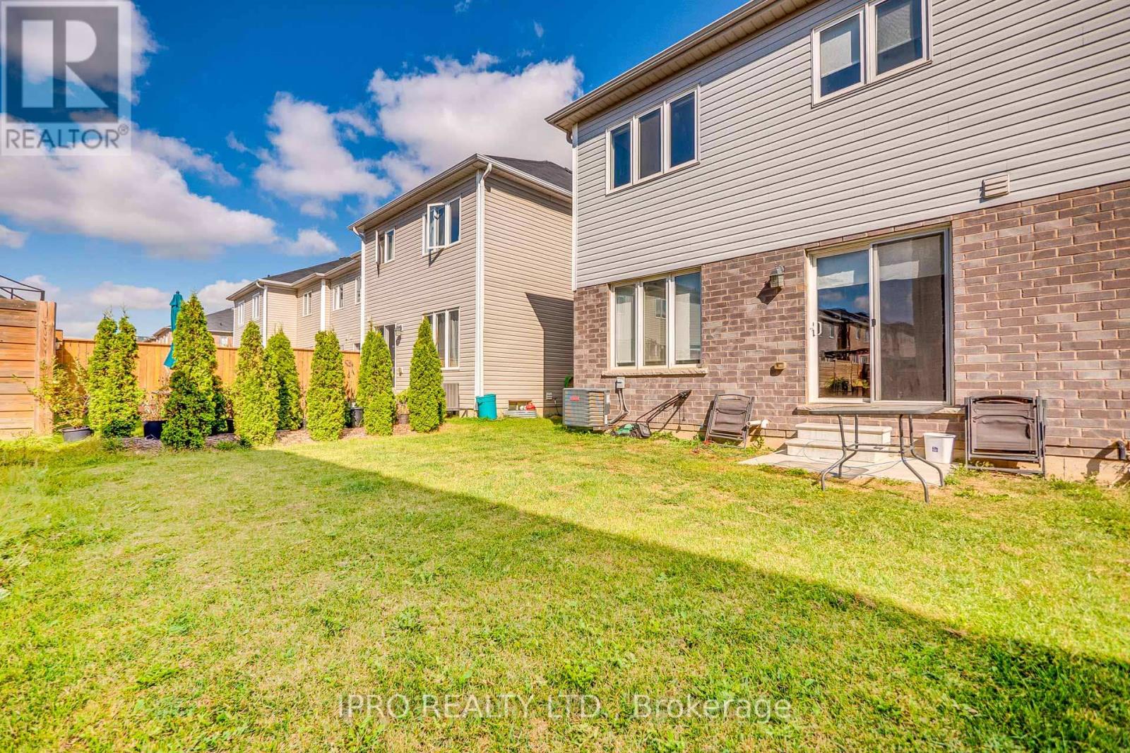 167 THOMPSON RD