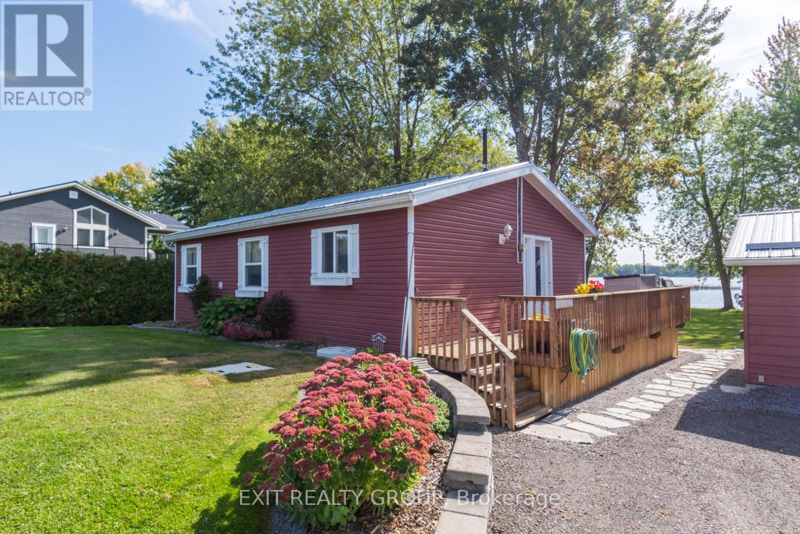 112 BUSH LANE