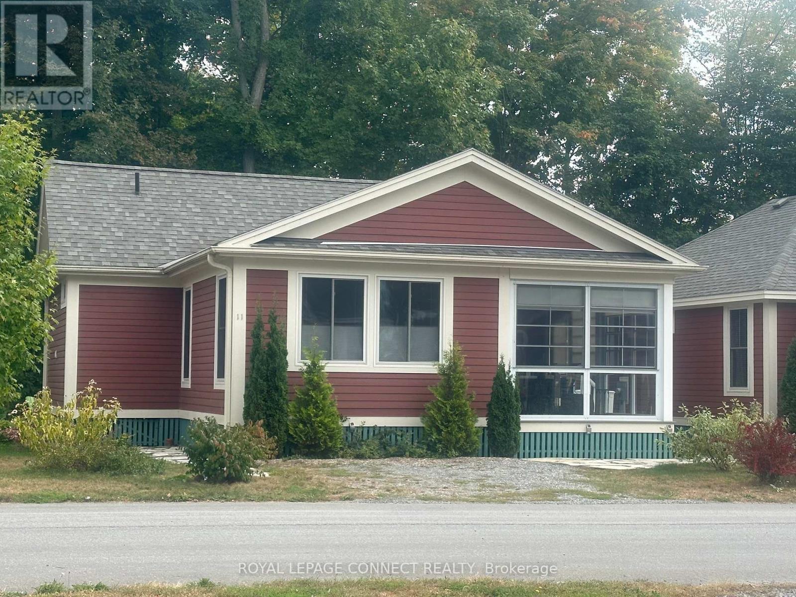 #167 -11 SUMMER VILLAGE LANE, #167