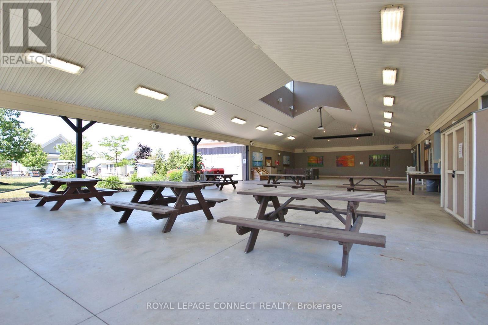#167 -11 SUMMER VILLAGE LANE, #167