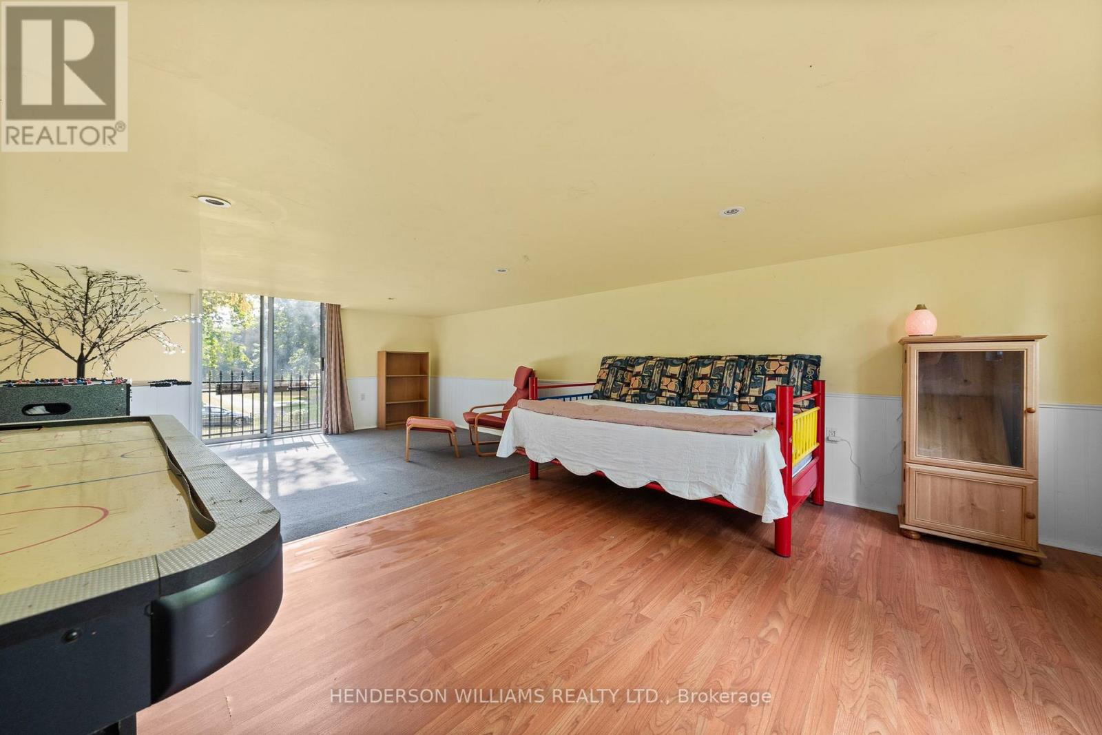 37 CHRIST CHURCH LANE N