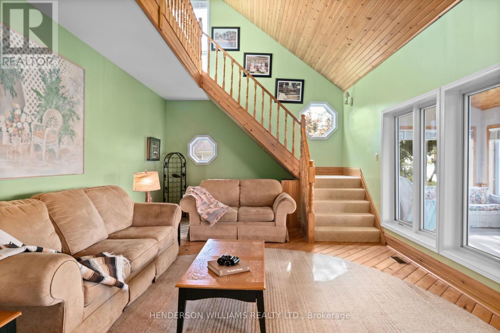 37 CHRIST CHURCH LANE N