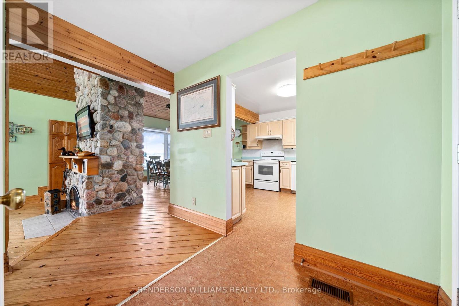 37 CHRIST CHURCH LANE N