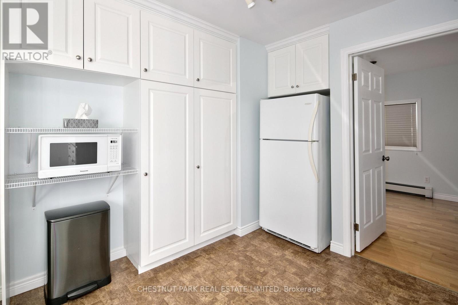 1099 1ST AVE W