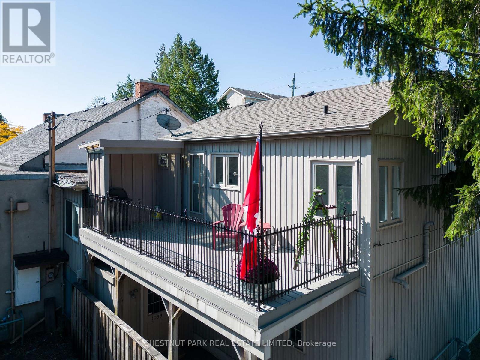 1099 1ST AVE W