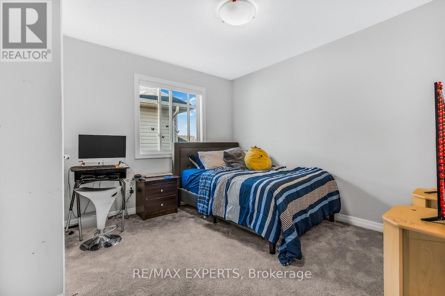 115 RENAISSANCE DR