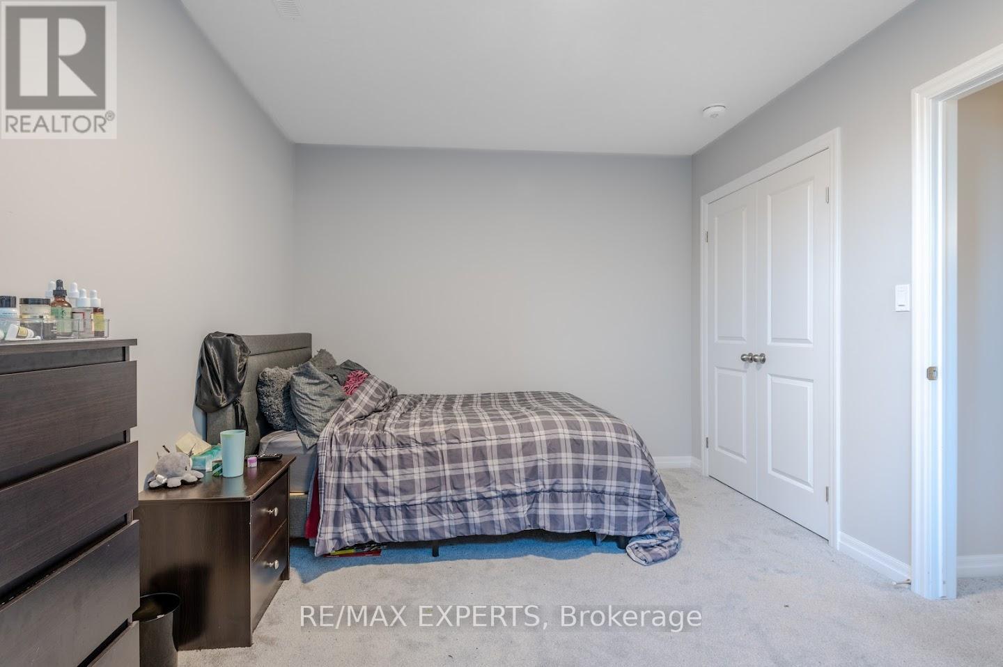 115 RENAISSANCE DR