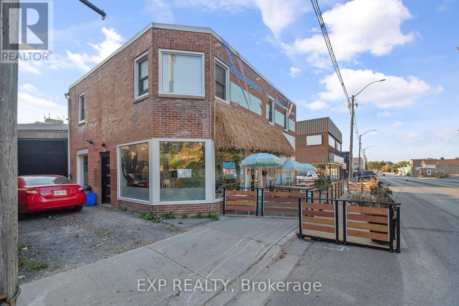 322 PINNACLE ST