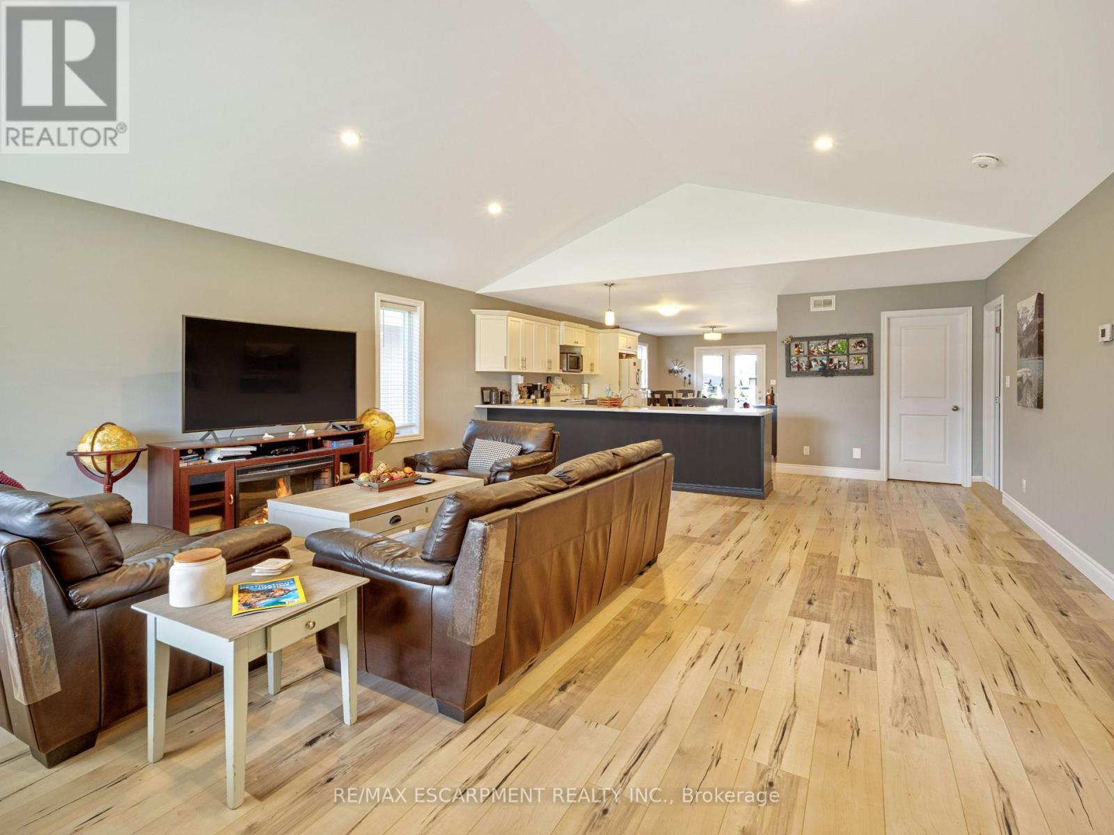 46 TALBOT ST