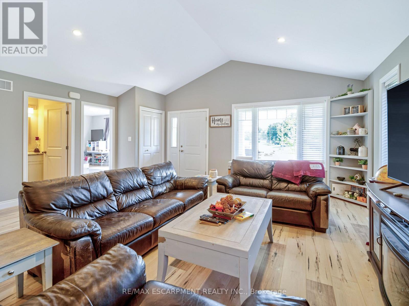 46 TALBOT ST