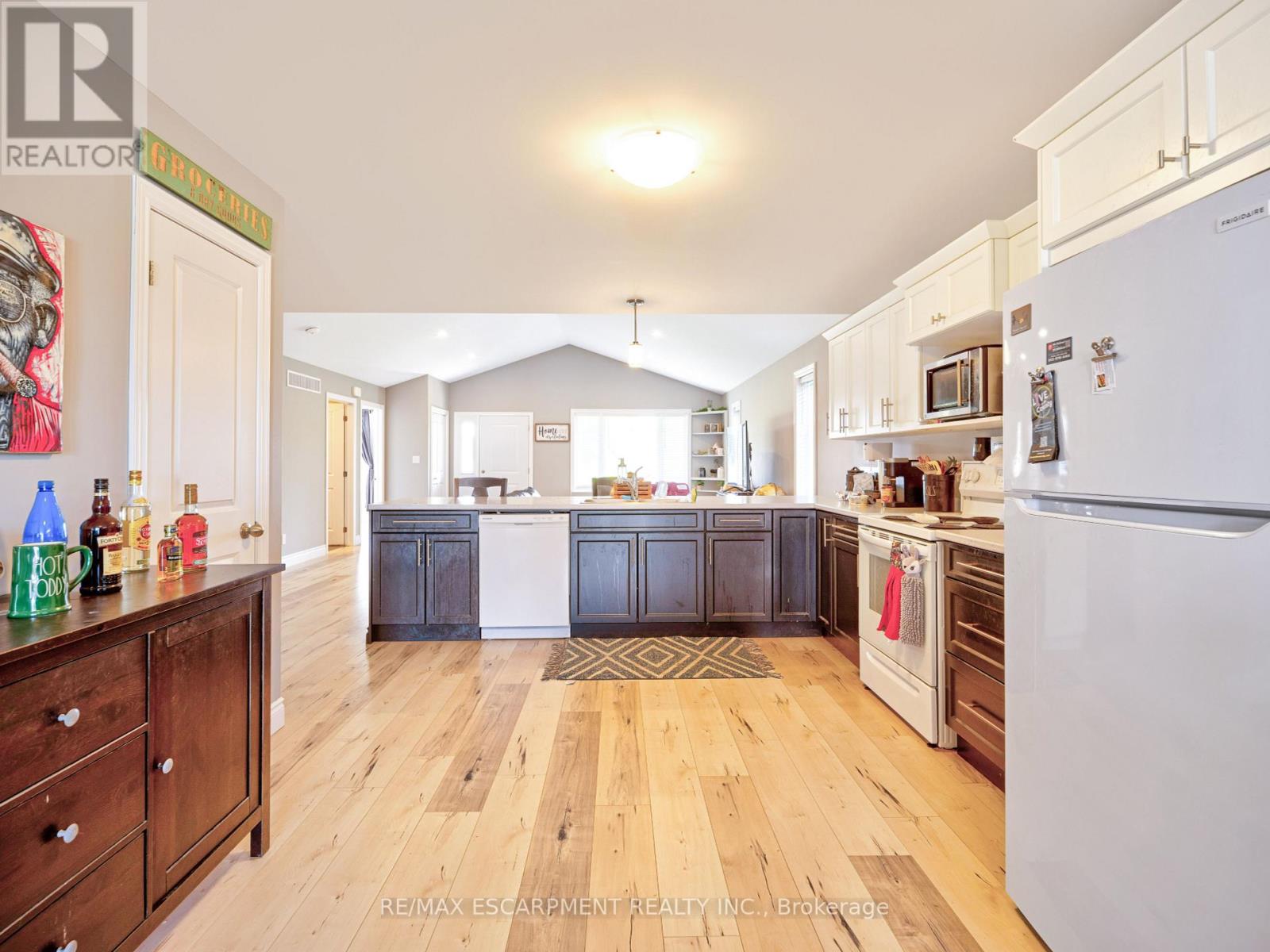 46 TALBOT ST
