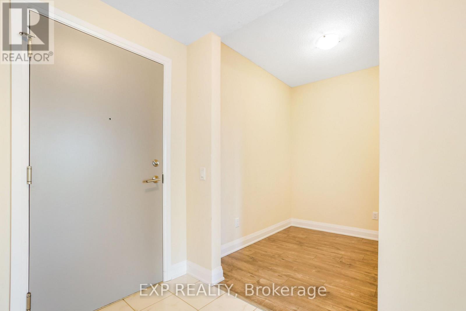 #216 -16 CONCORD PL, #216