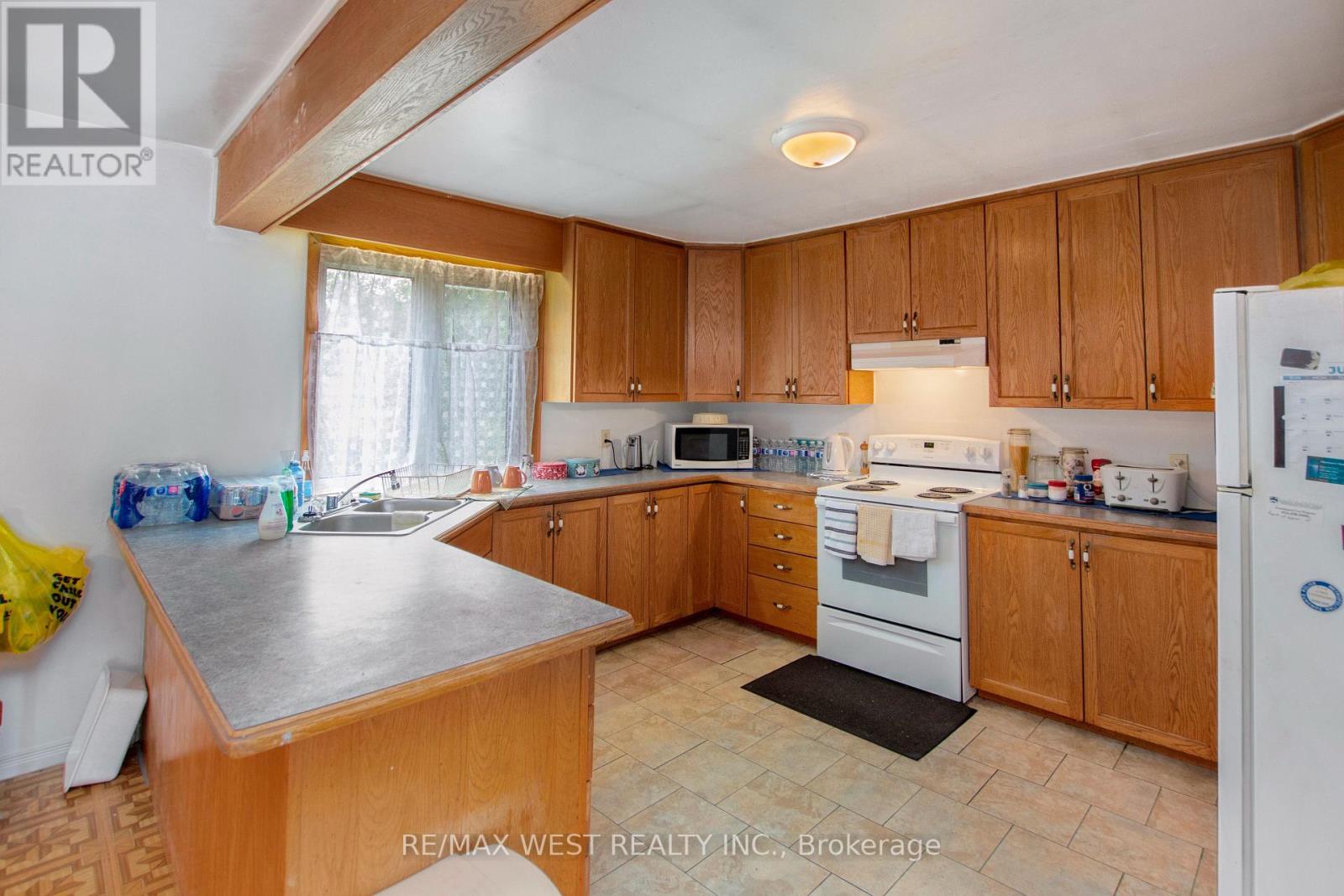 2075 FISH LAKE RD