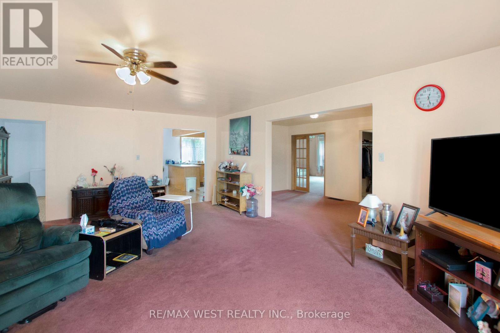 2075 FISH LAKE RD