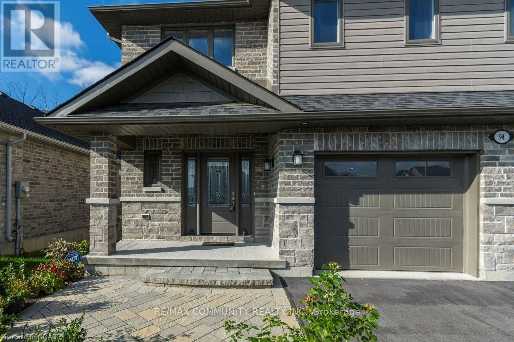 94 REDWOOD DR