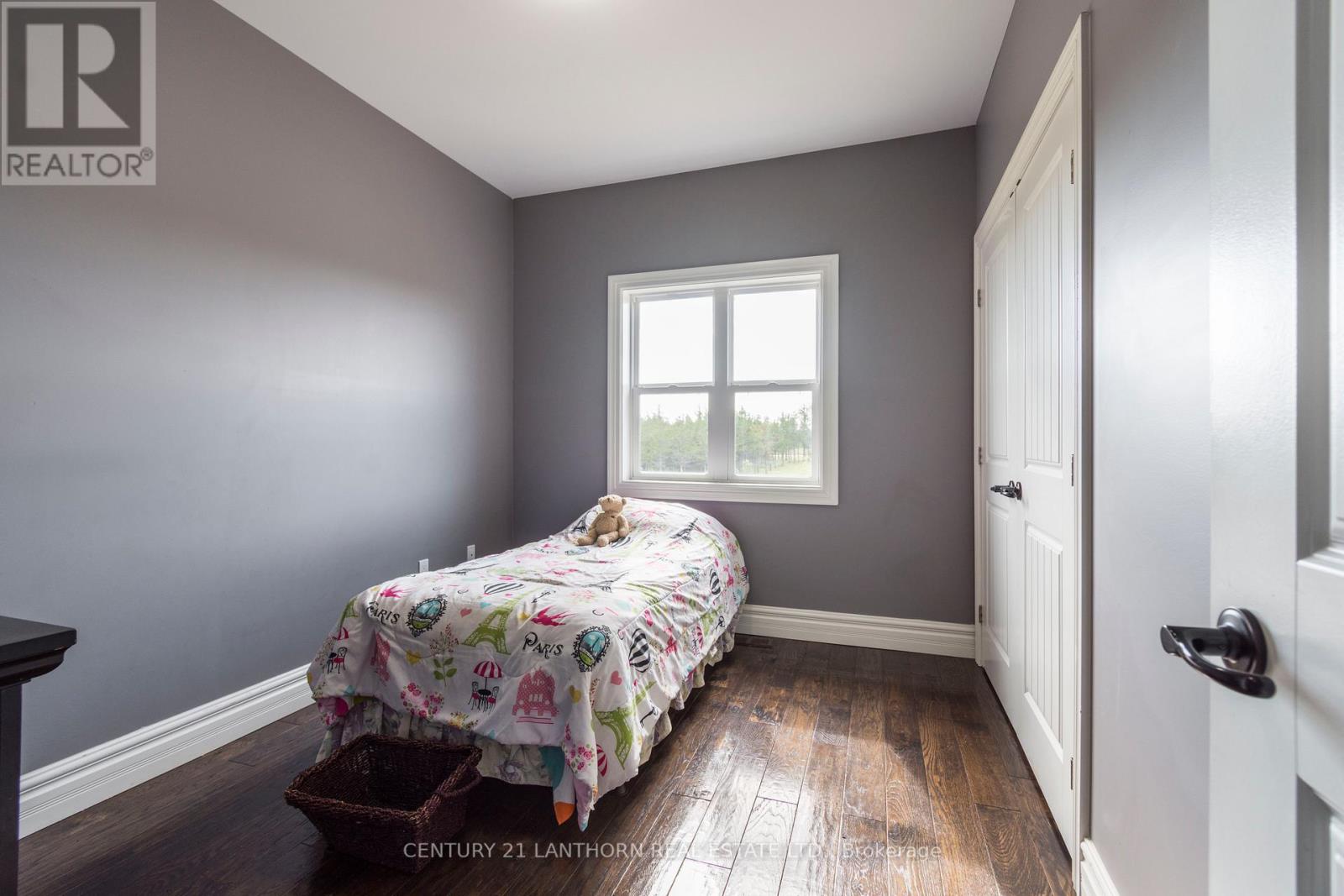 402 BLACK ROAD RD
