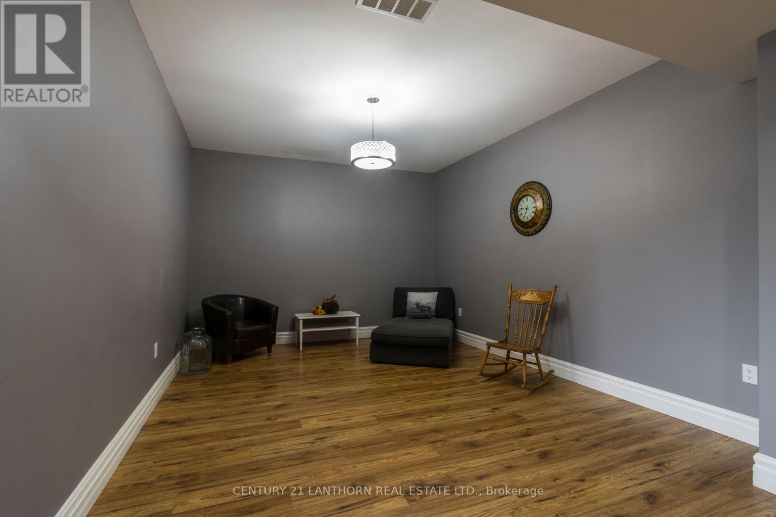 402 BLACK ROAD RD