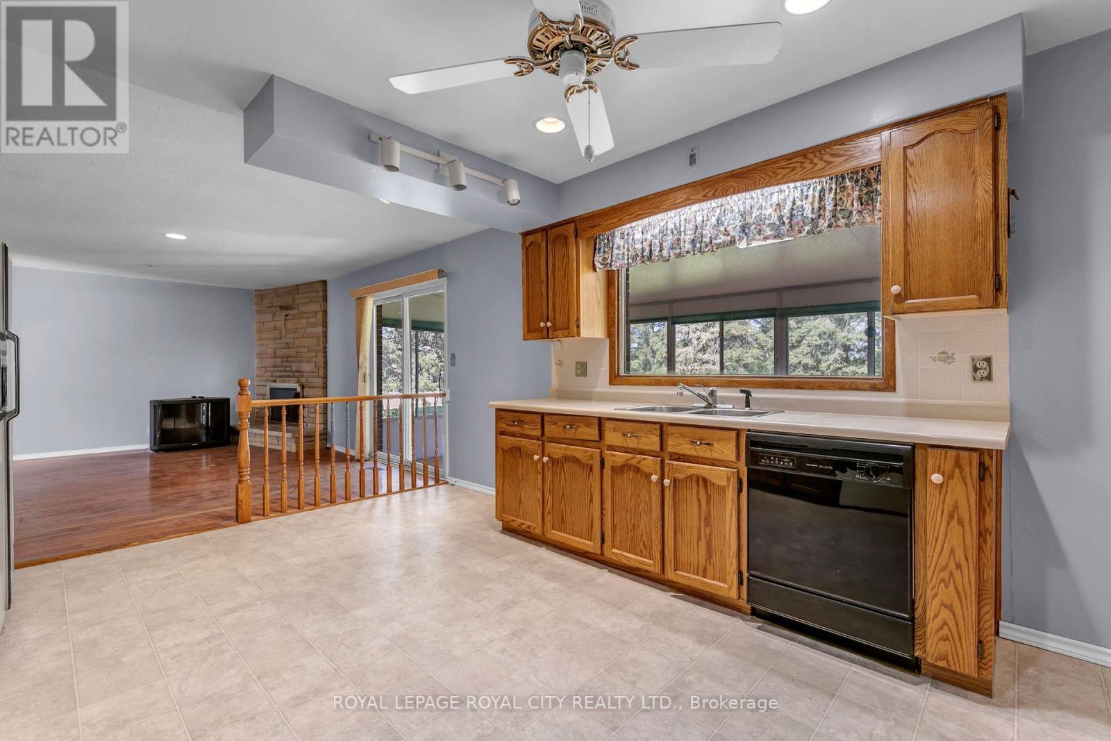 462 ARKELL RD