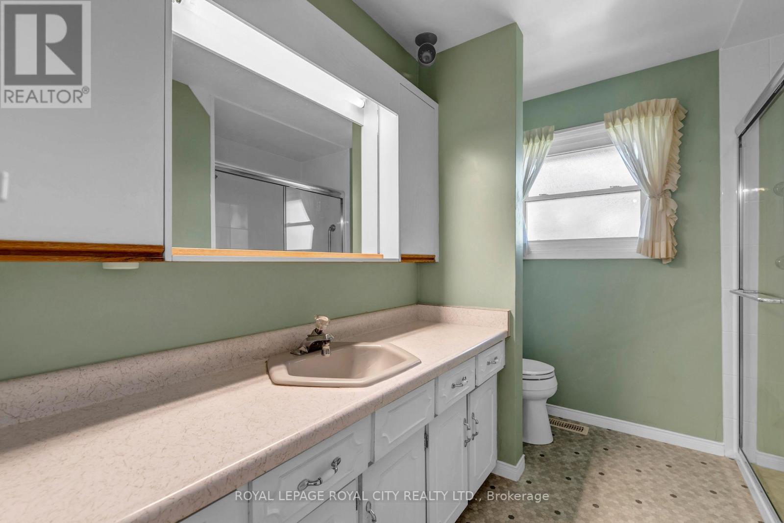 462 ARKELL RD
