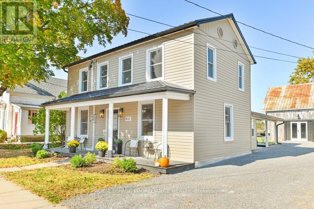 432 MAIN ST