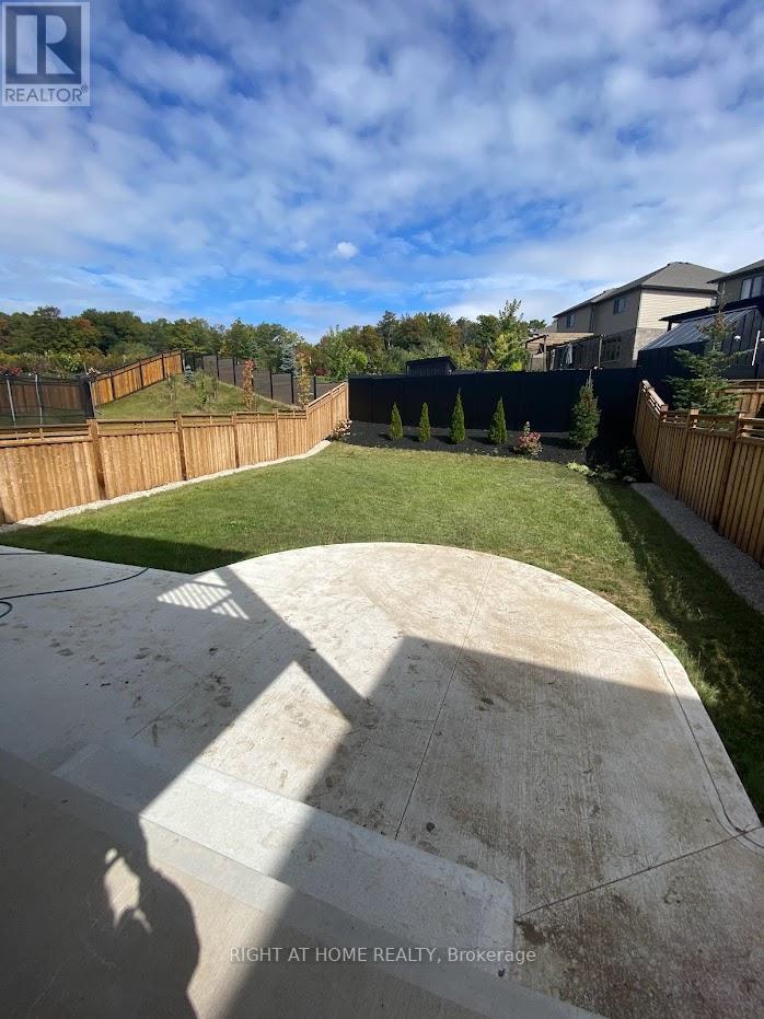 222 LADYSLIPPER DR