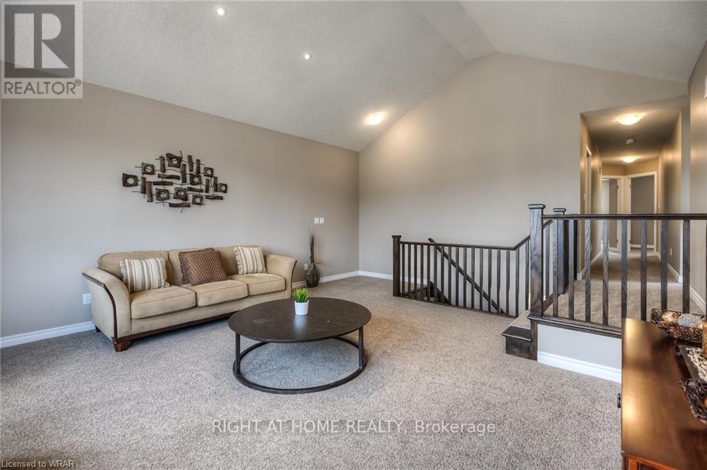 222 LADYSLIPPER DR