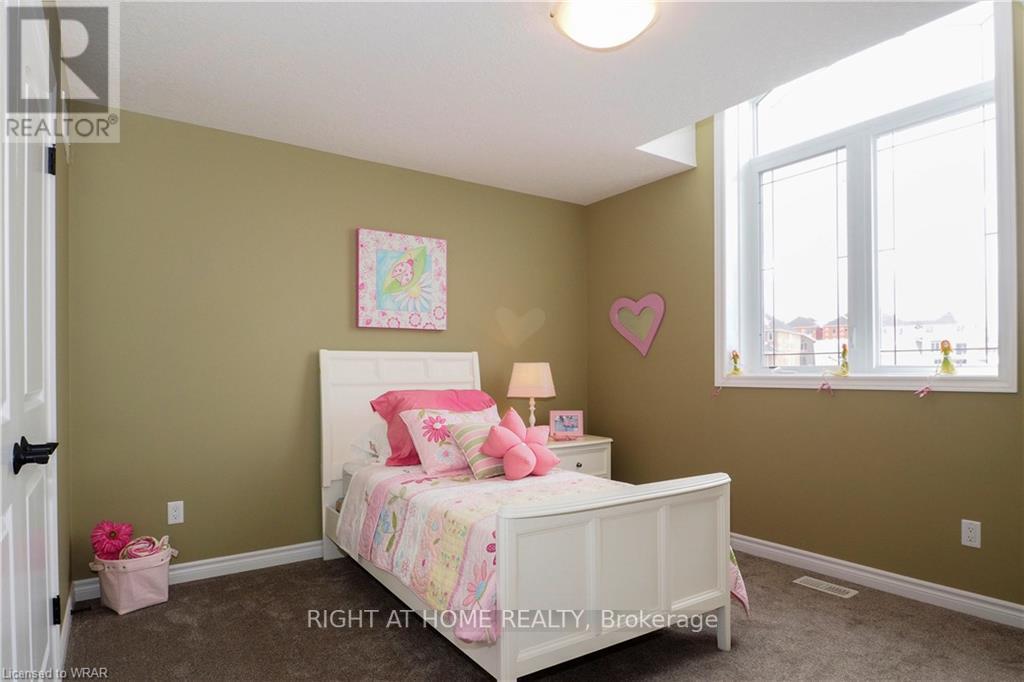222 LADYSLIPPER DR