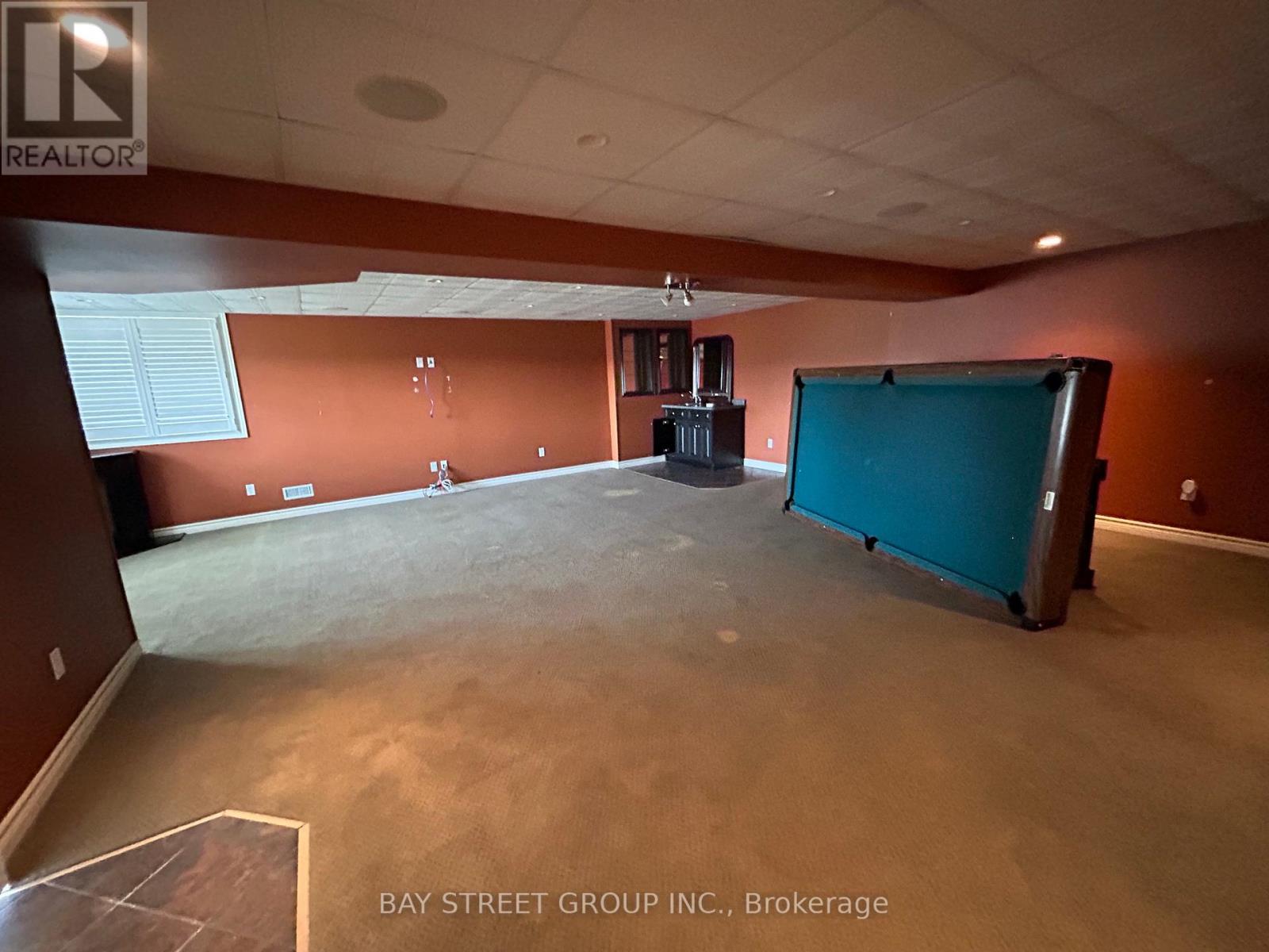 792 GARDEN COURT CRES