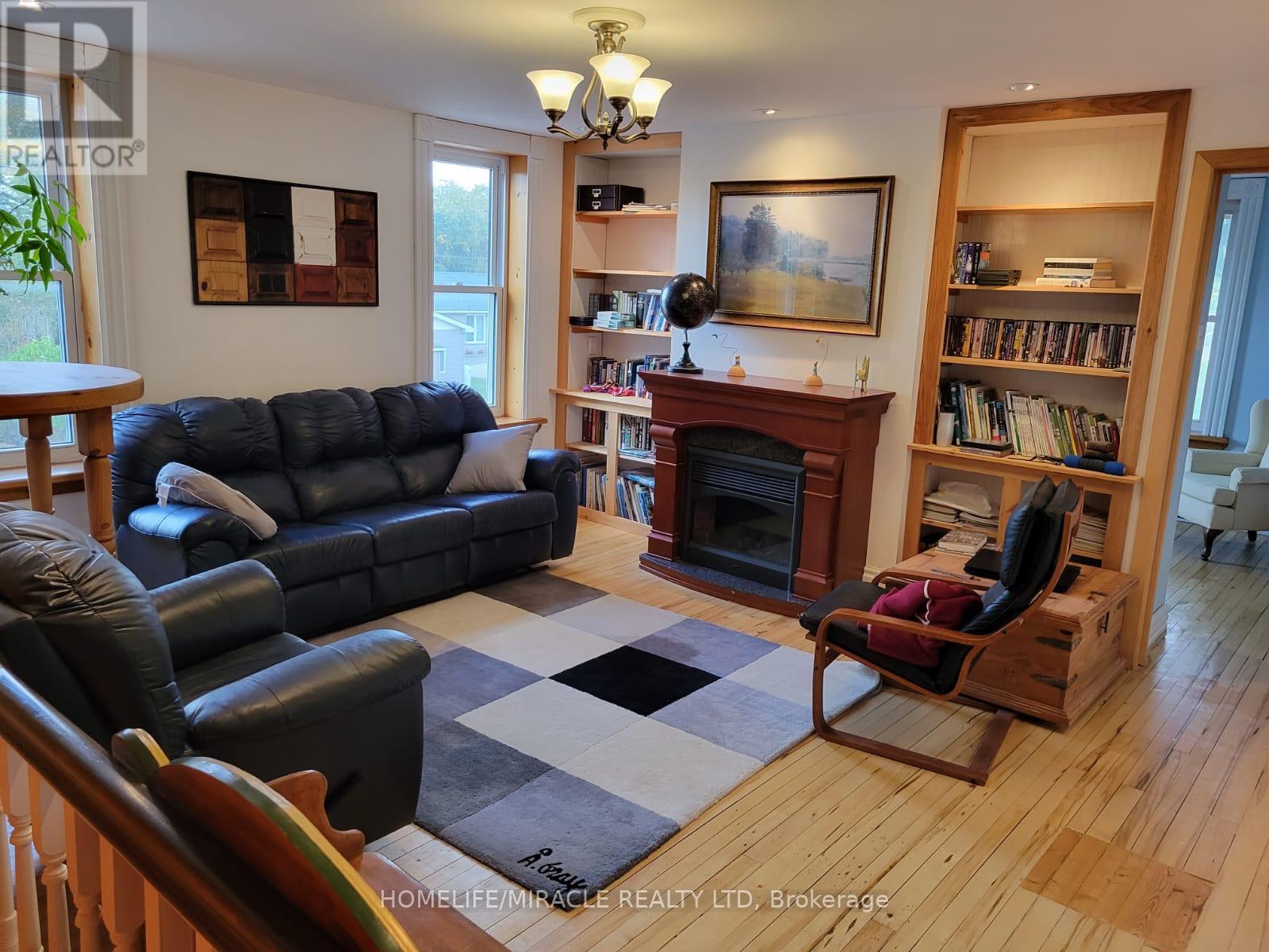 316087 HWY 6