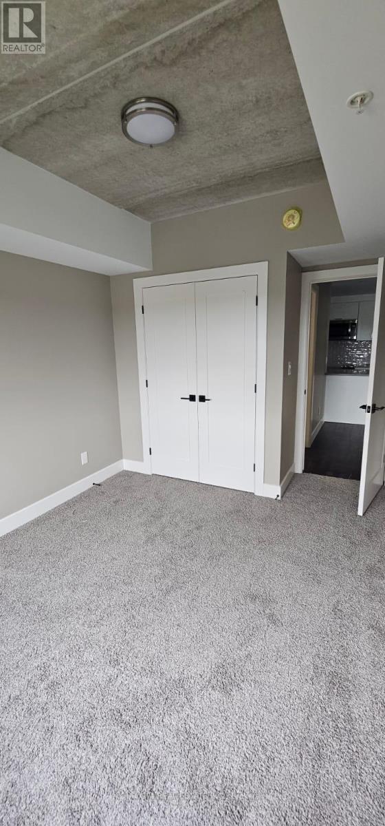 #214 -2550 SANDWICH WEST PKWY E, #214