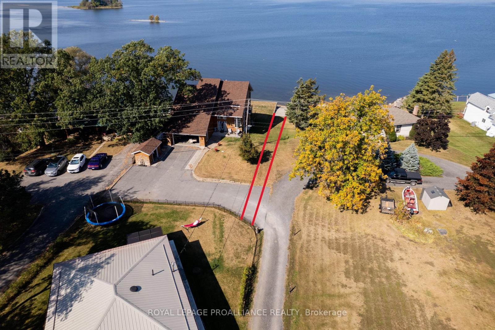 35 PEATS POINT RD