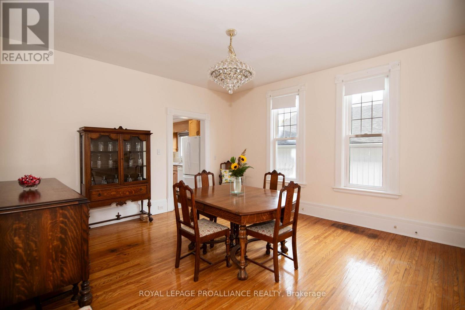 88 QUEEN ST