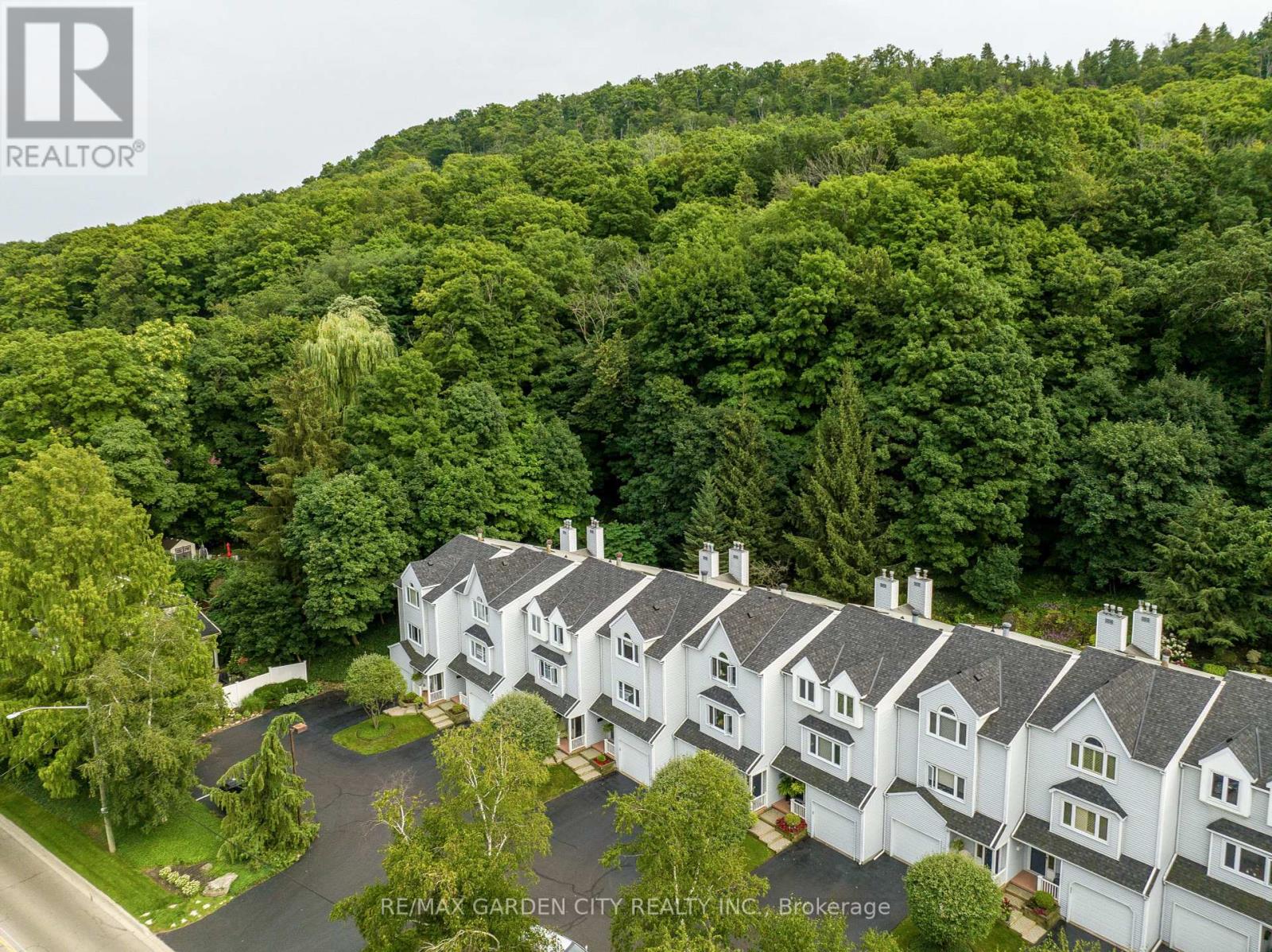 #4 -177 MAIN ST, #4