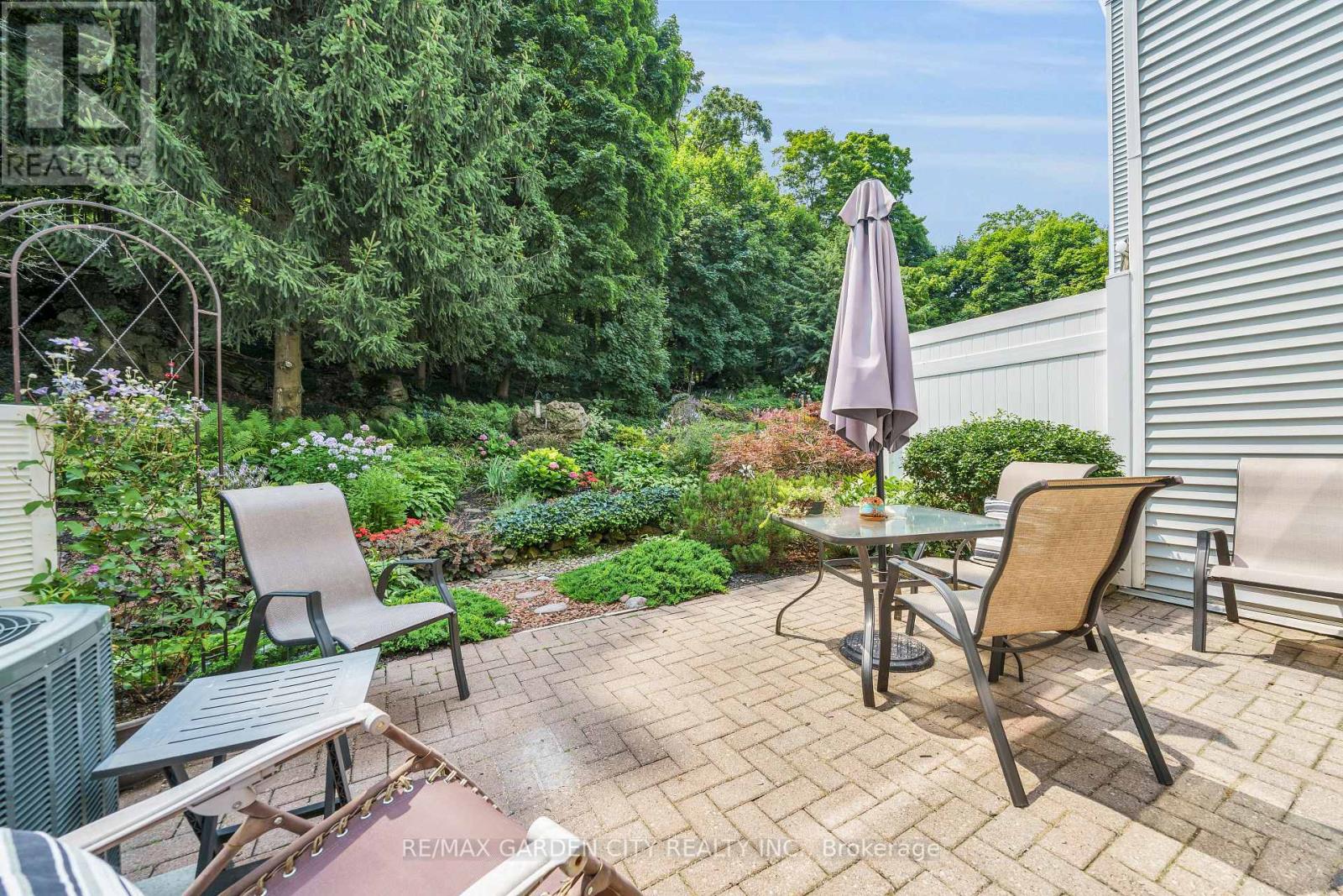 #4 -177 MAIN ST, #4