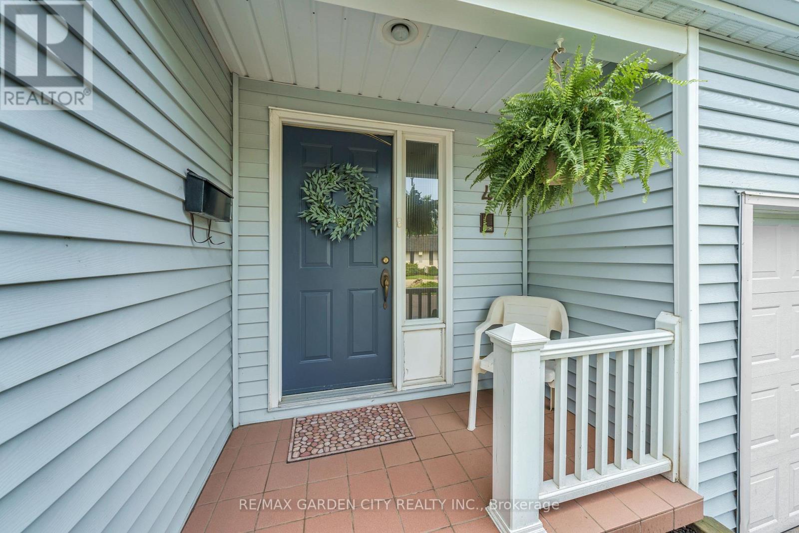 #4 -177 MAIN ST, #4