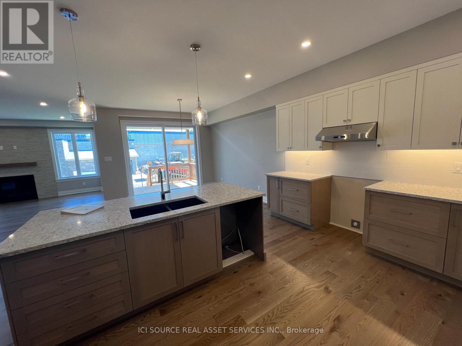 153 MAC BEATTIE DR