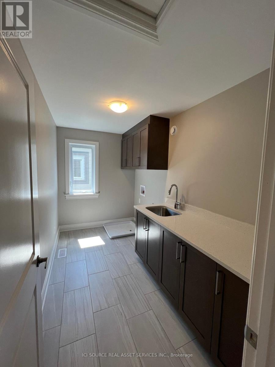 153 MAC BEATTIE DR