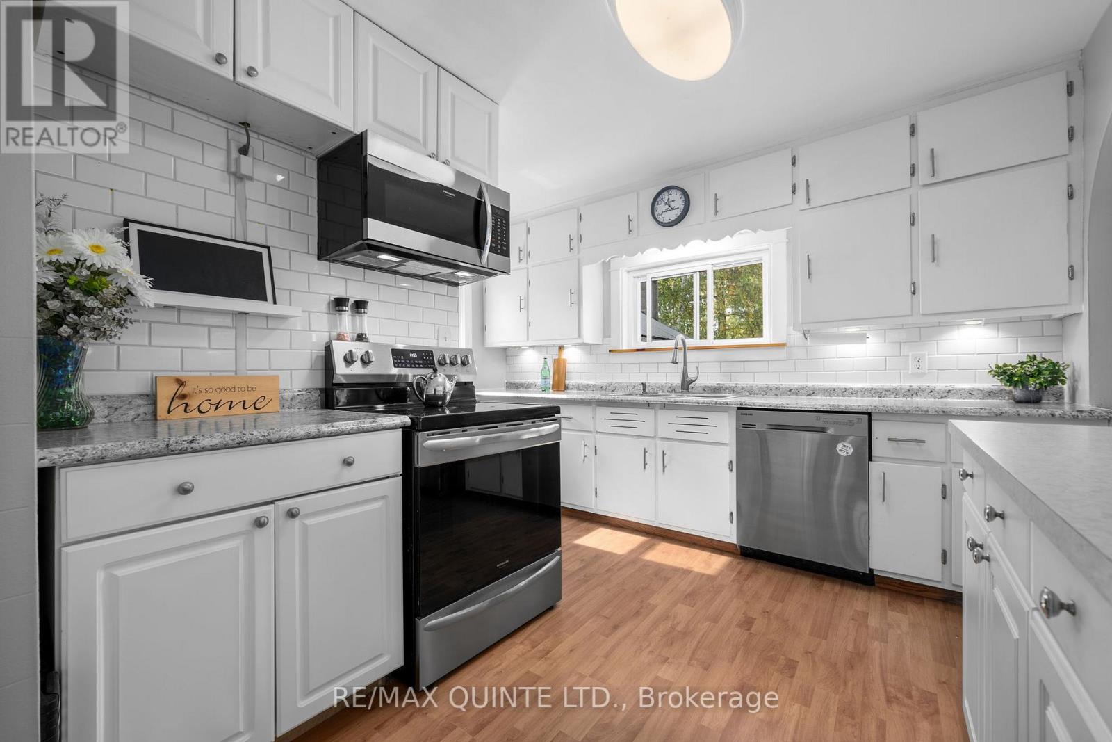 469 ASHLEY ST