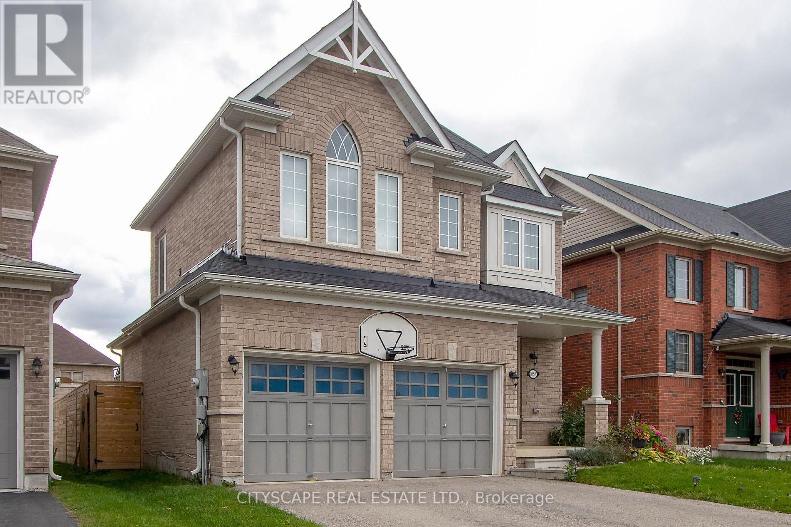 1056 UPPER THAMES DR S