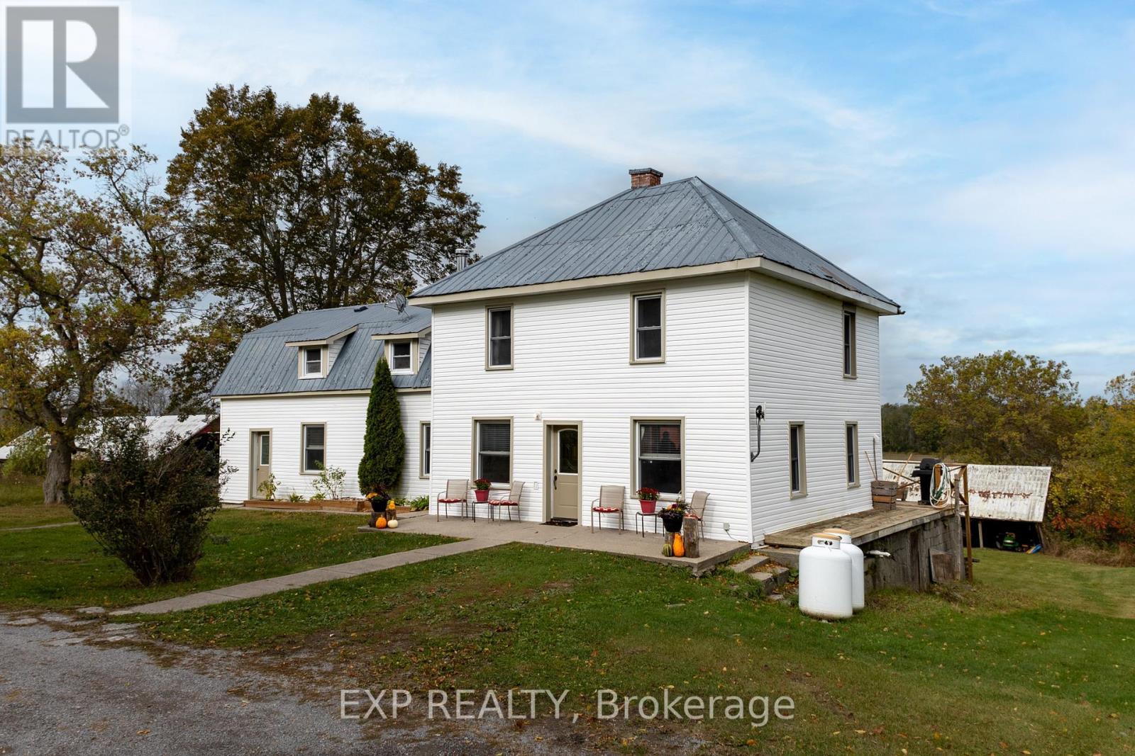 1780 VICTORIA RD W