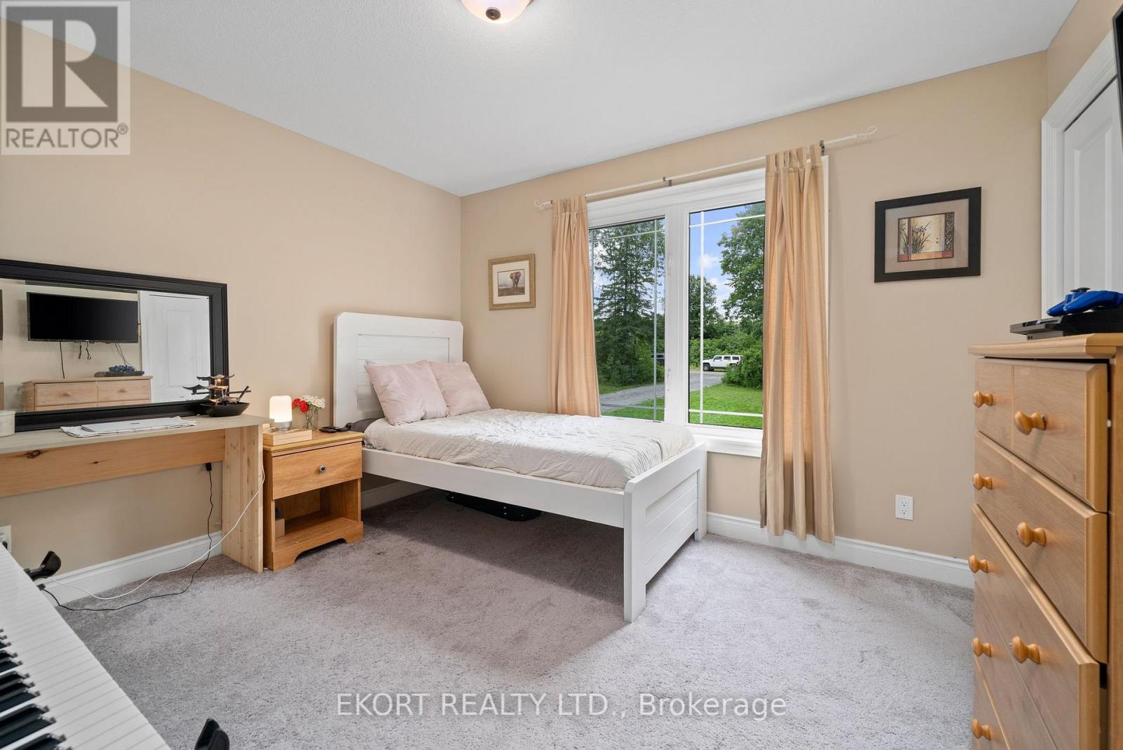 366 RAY RD