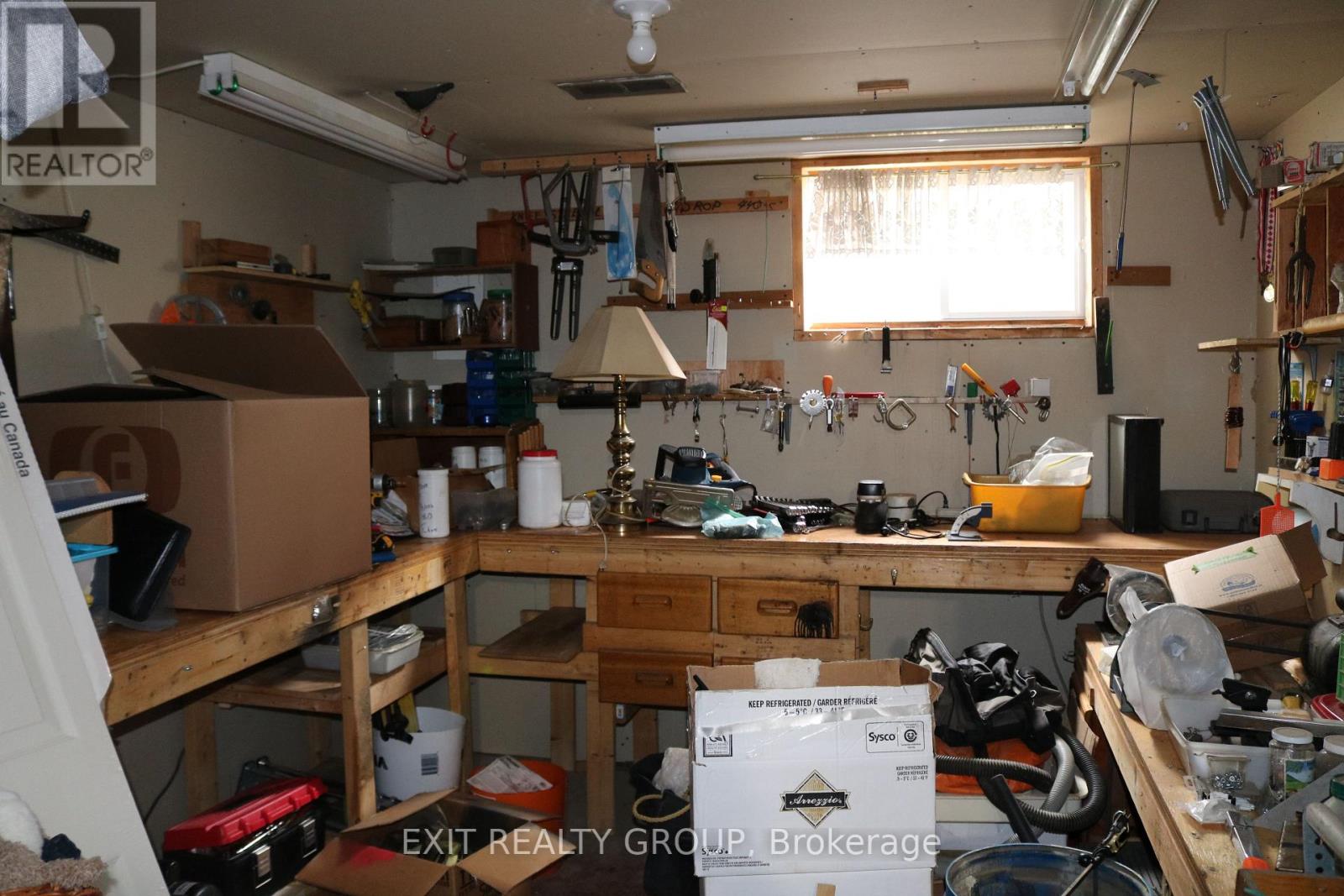 44 LEXINGTON CRES