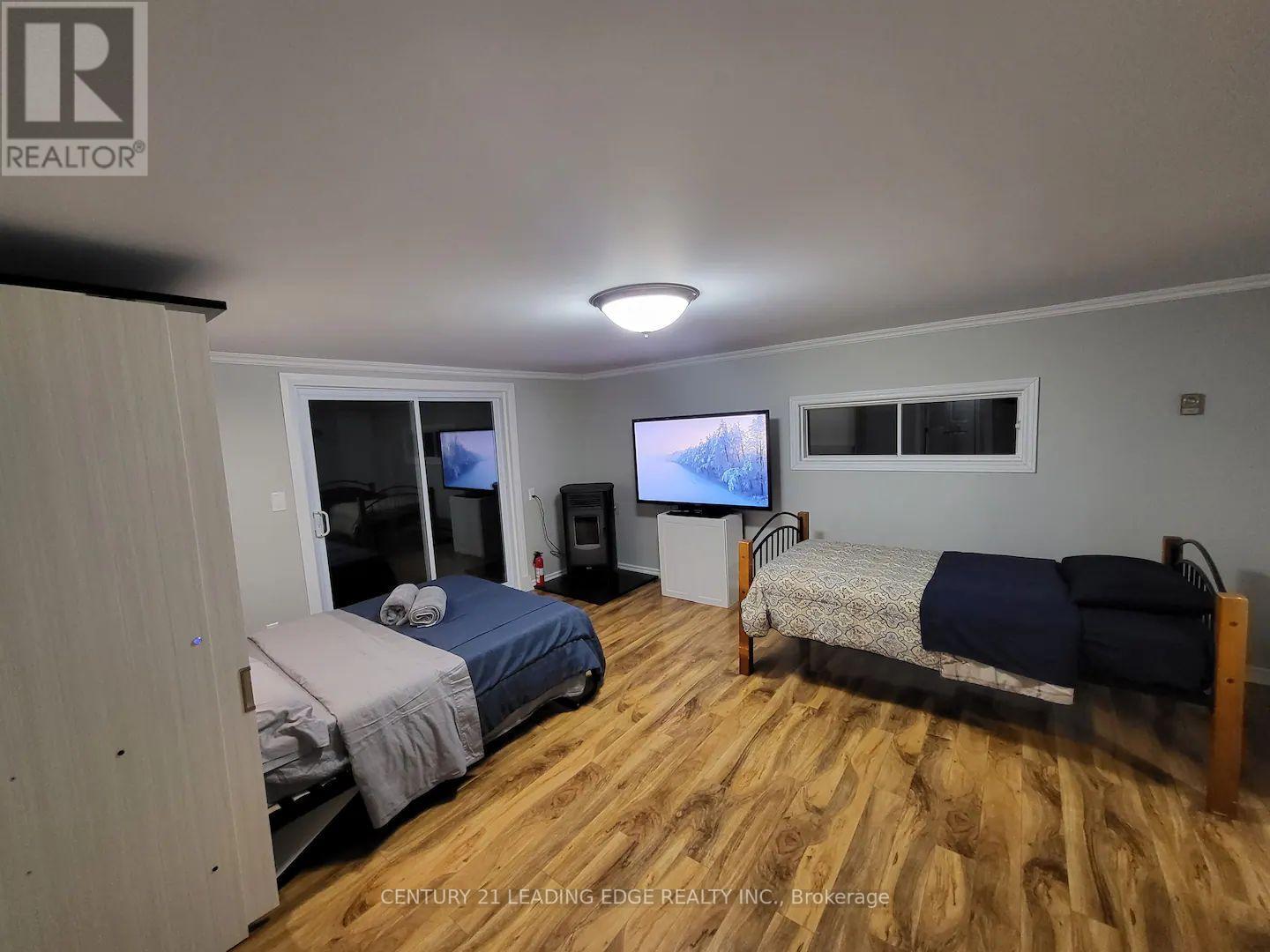 50 BAYVIEW DR