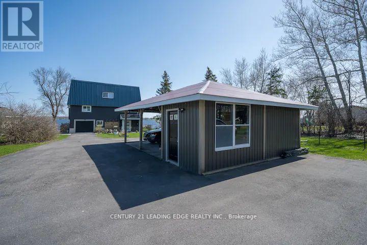 50 BAYVIEW DR