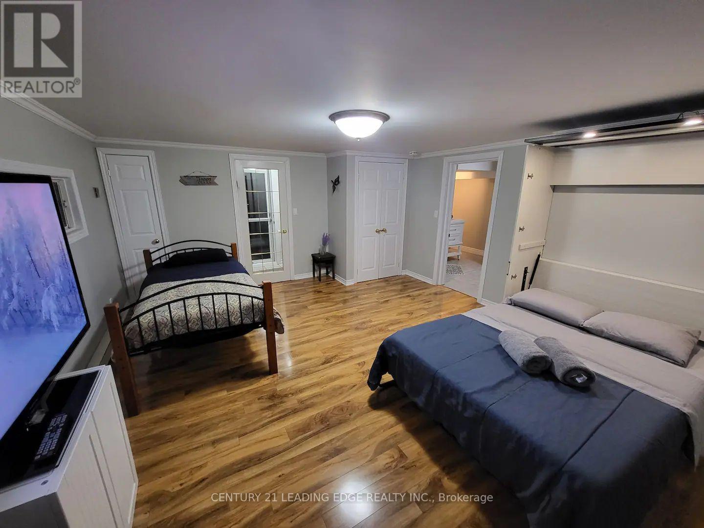 50 BAYVIEW DR