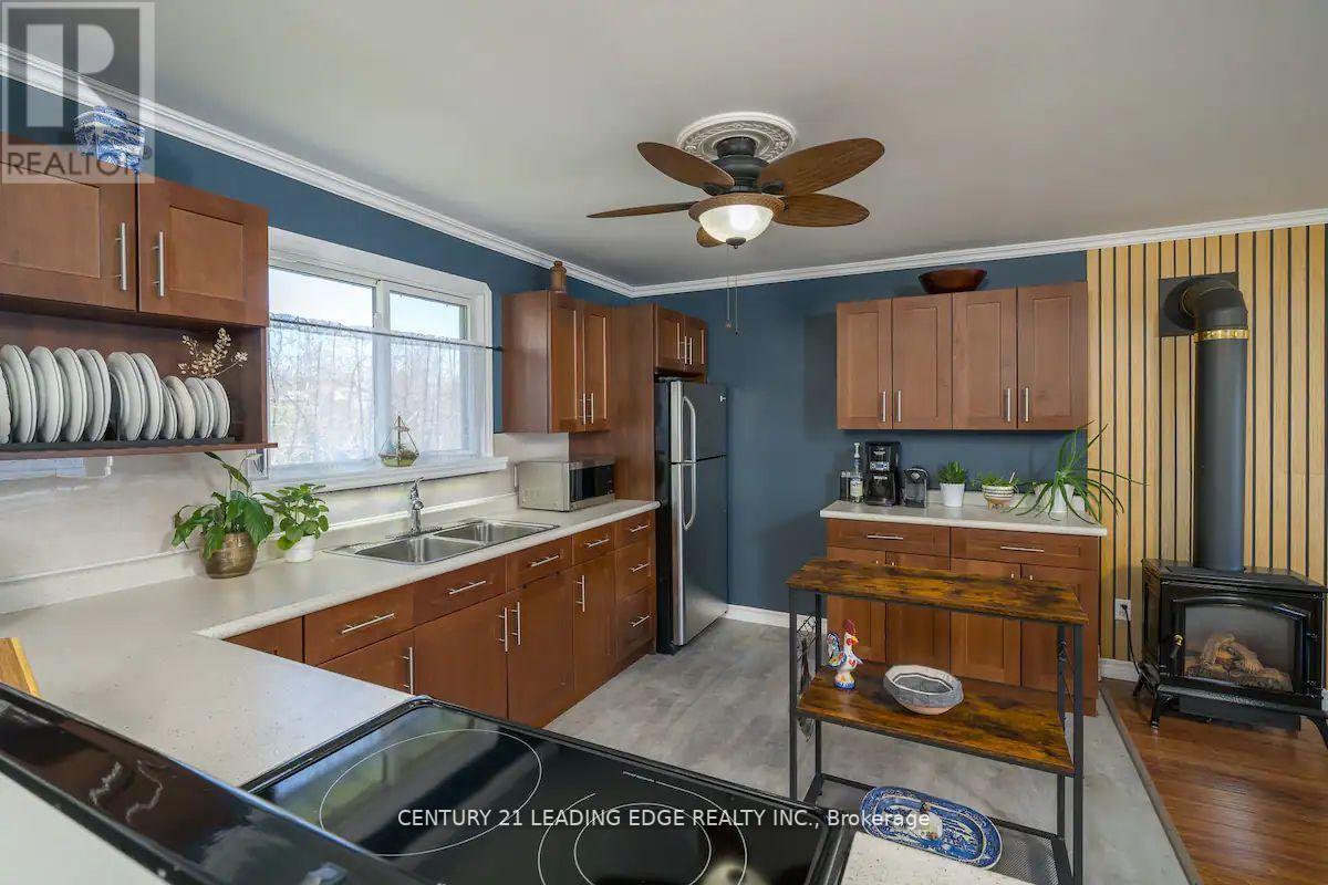 50 BAYVIEW DR